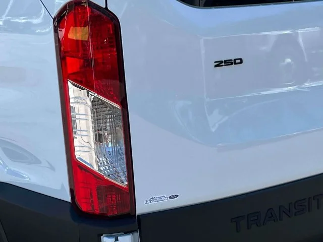 New 2027 White Ford Base image 10