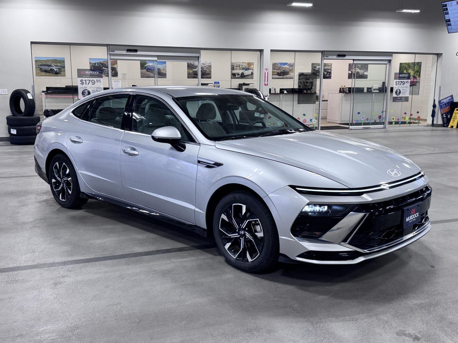 2025 Hyundai Sonata SEL - Photo 11