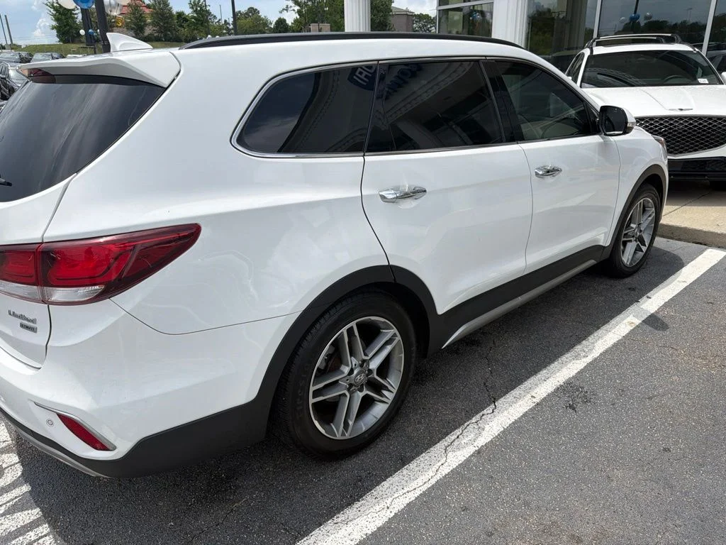 Used 2018 White Hyundai Limited Ultimate image 5