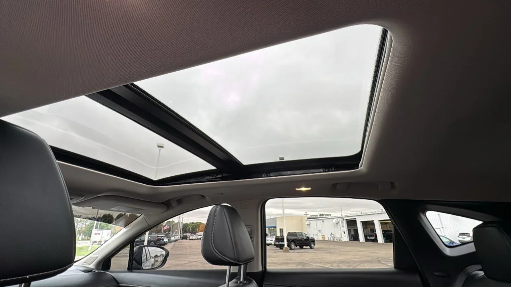 Used 2025 Gray Nissan SL image 14