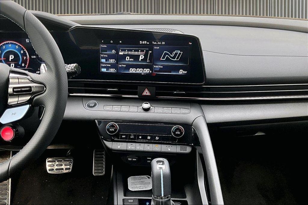 New 2026 Abyss Black Hyundai Base image 8