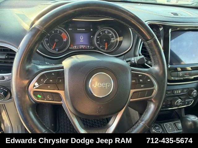 Used 2019 Gray Jeep Limited image 21