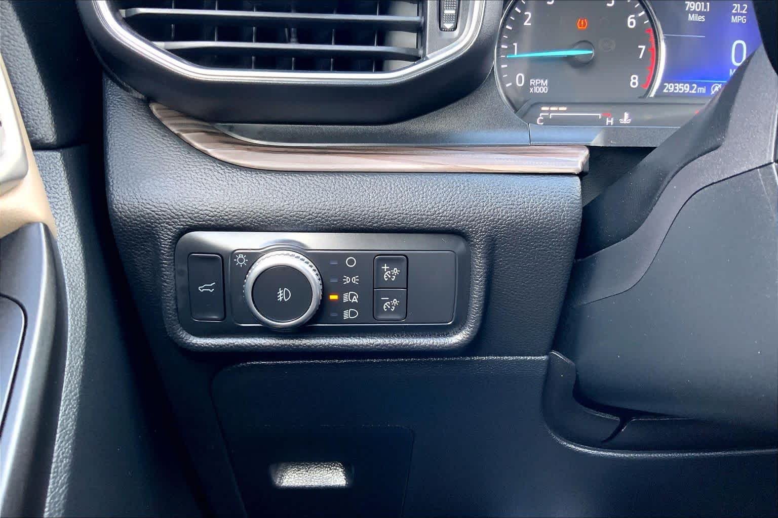 Used 2020 Magnetic Metallic Ford Limited image 35