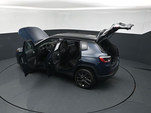 New 2026 Fathom Blue Pearl-Coat Exterior Paint Jeep Limited image 28