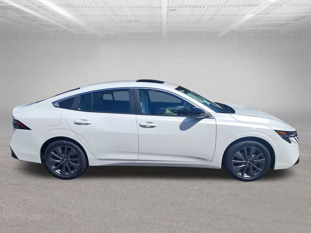 New 2026 White Nissan SL image 7
