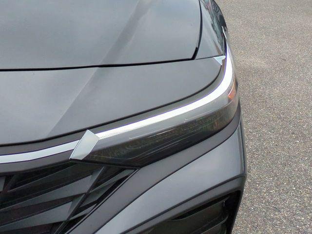 New 2026 Gray Hyundai SE image 10