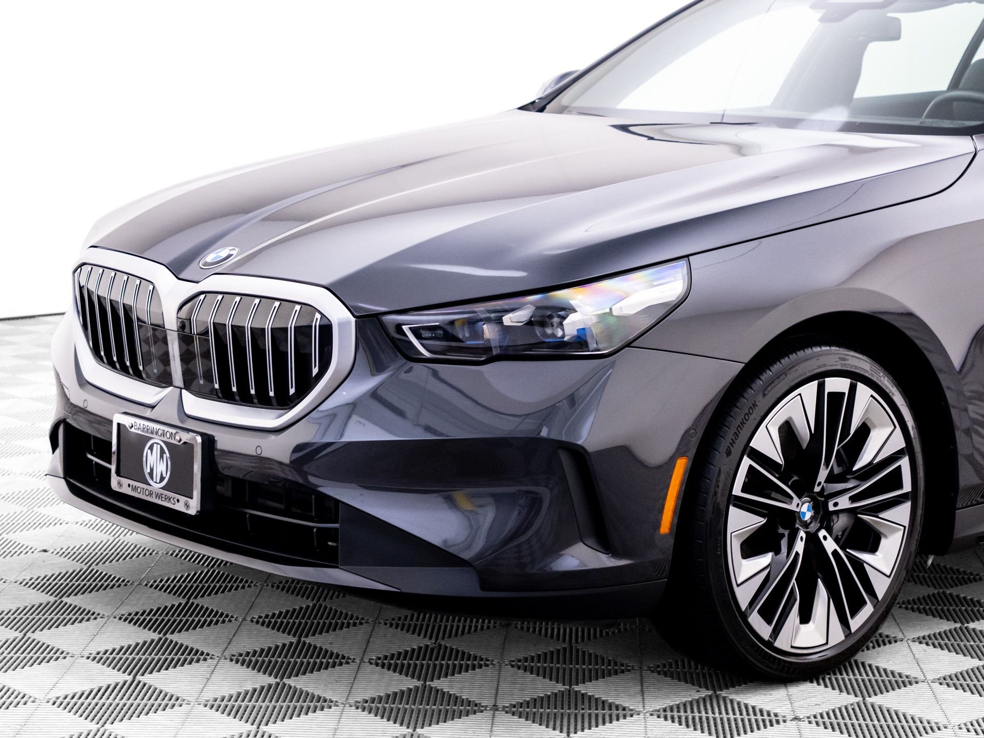 Certified Used 2024 Dark Graphite Metallic BMW 540i xDrive image 38