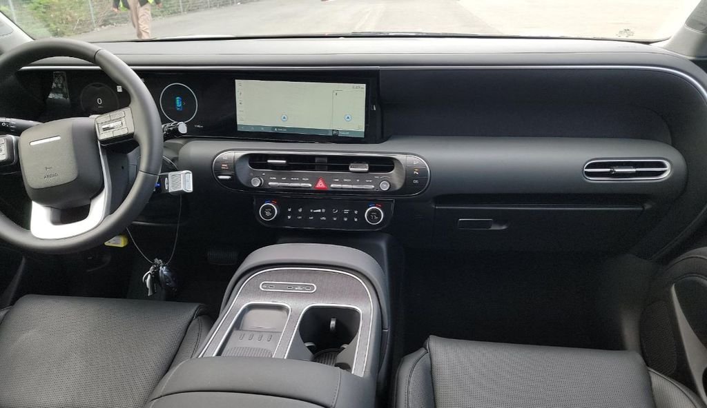 Used 2026 Black Hyundai Limited image 6