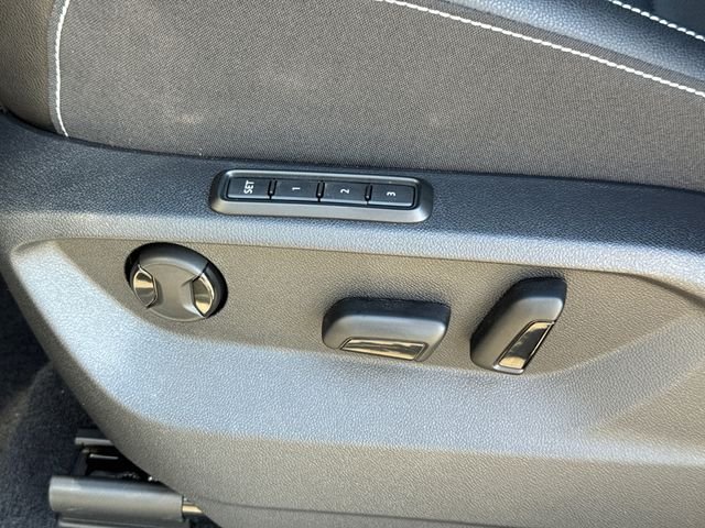 2026 Volkswagen Atlas Cross Sport SEL R-LINE - Photo 37