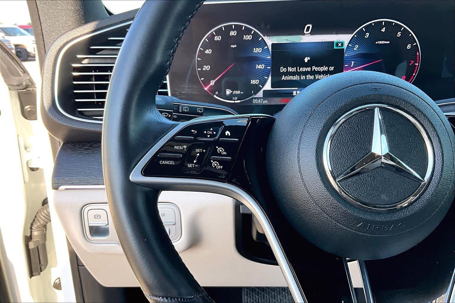 Used 2025 Polar White Mercedes-Benz GLE 350 image 24