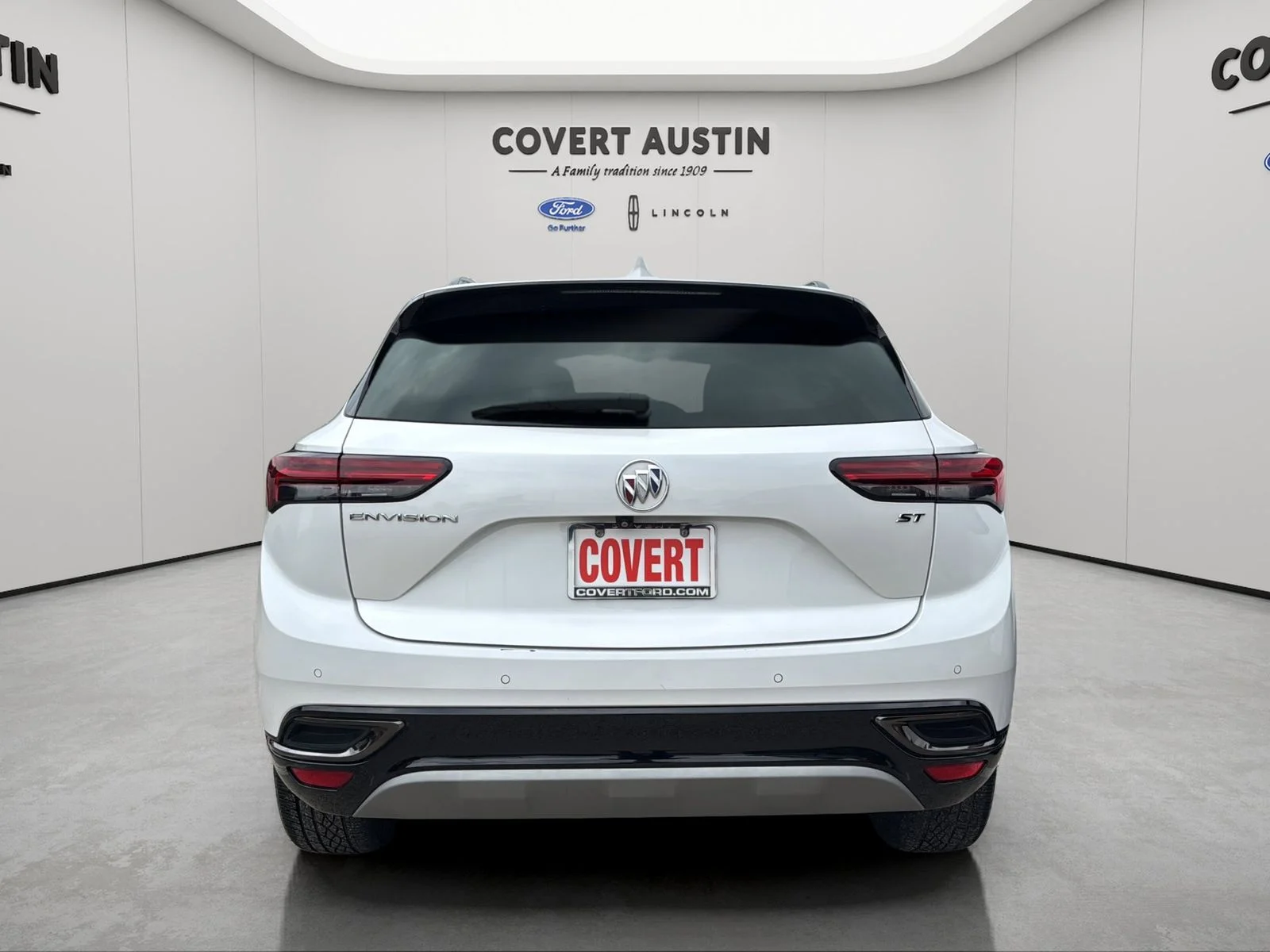 Used 2023 White Buick Preferred image 4