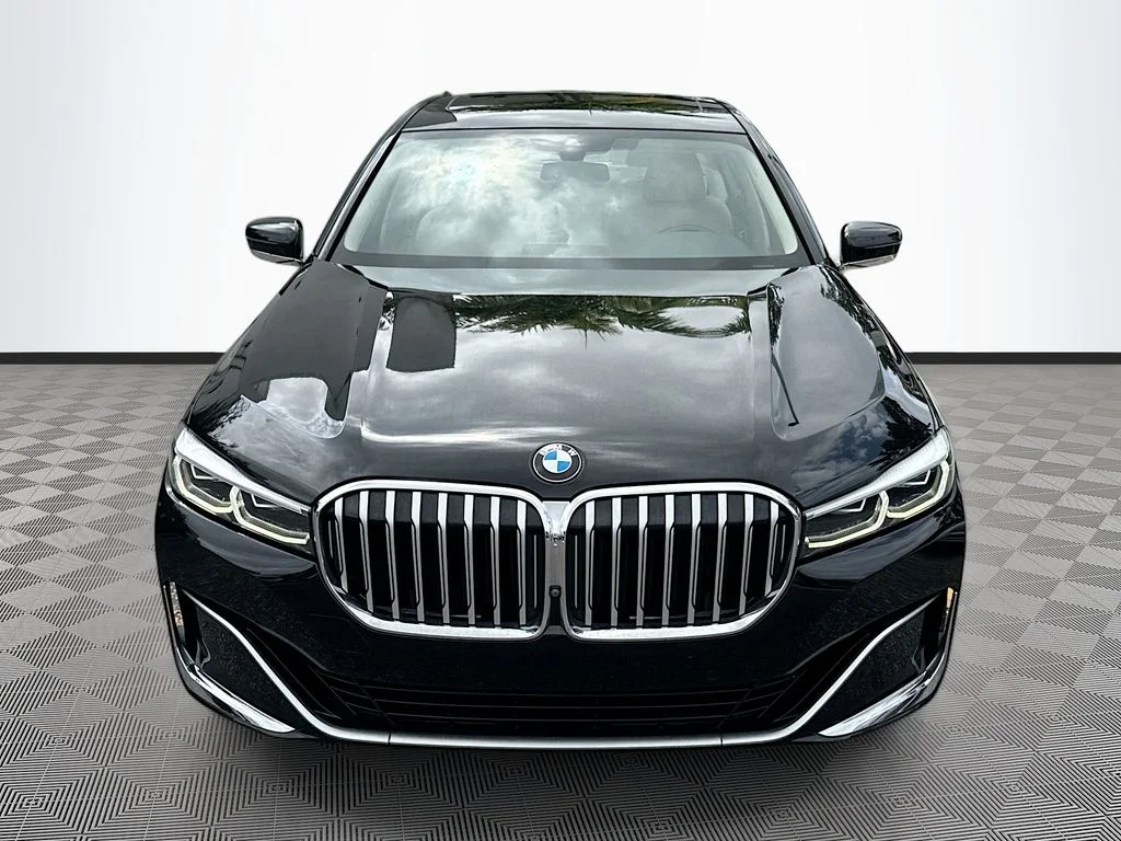 Used 2020 Black BMW 740i image 2