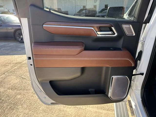 Used 2023 White GMC Denali Ultimate image 35
