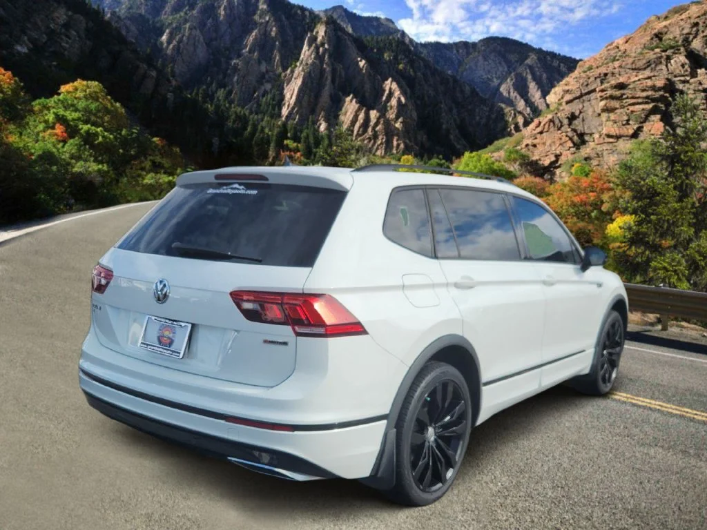 Used 2021 White Volkswagen 2.0T SE R-Line Black image 3