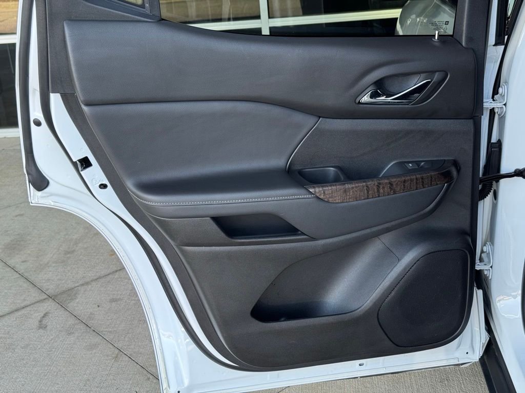 Used 2023 White GMC Denali image 21