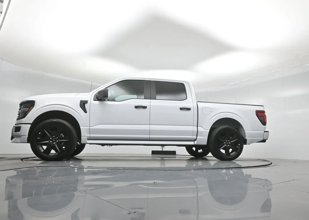 New 2026 Oxford White Ford STX image 50