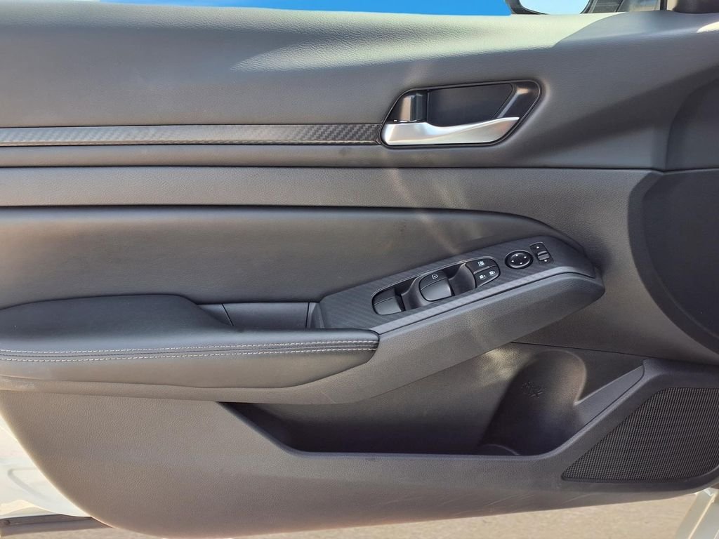 2025 Nissan Altima SV - Photo 20
