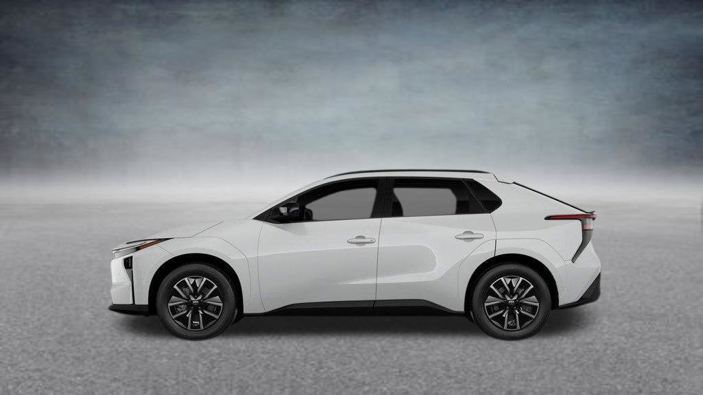 New 2026 Wind Chill Pearl <sup>1</sup> Toyota  XLE image 18