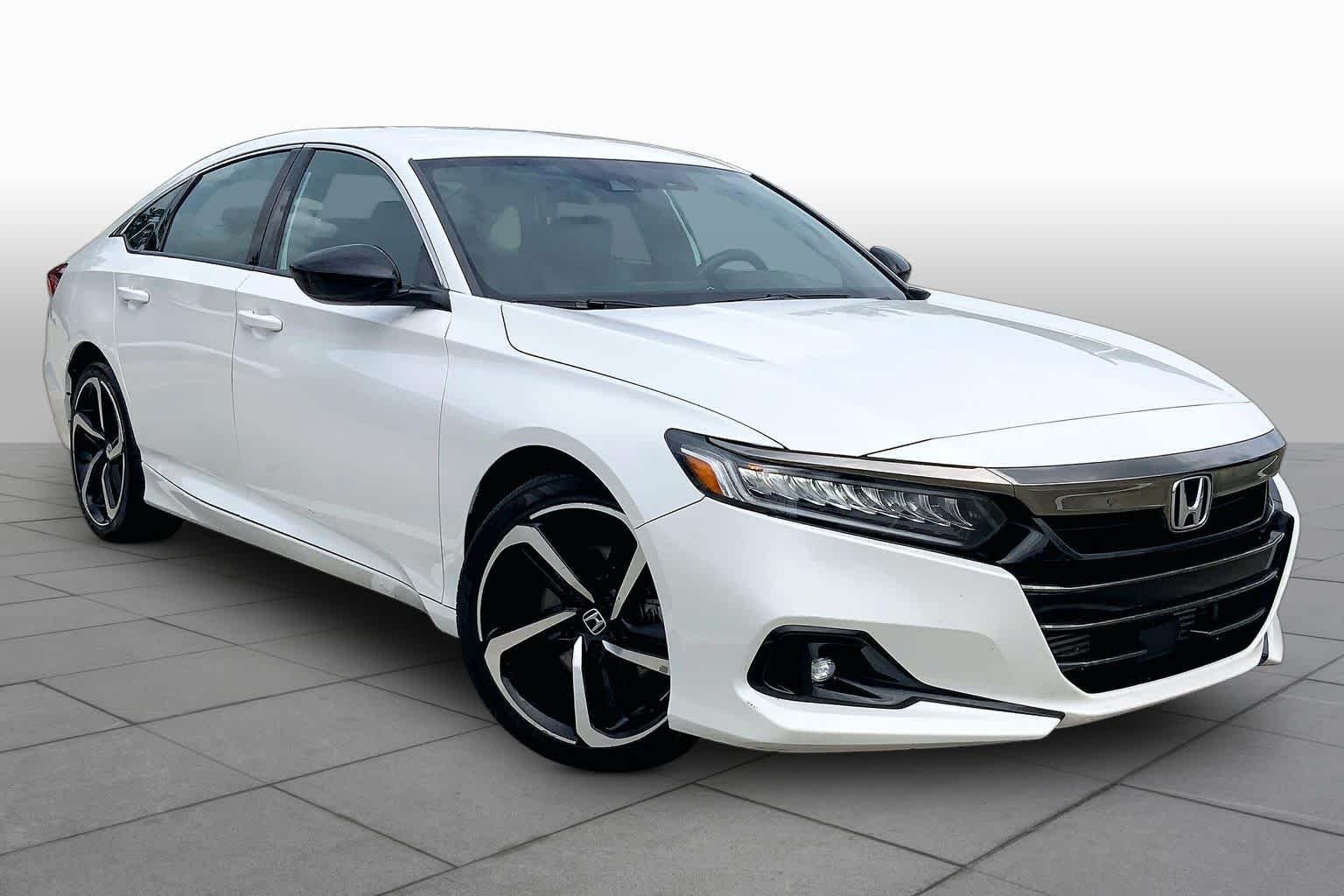 Used 2022 Platinum White Pearl Honda Sport image 3