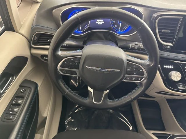 Used 2021 Gray Chrysler Touring image 28