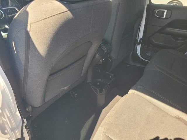 Used 2025 White Jeep Sahara image 14