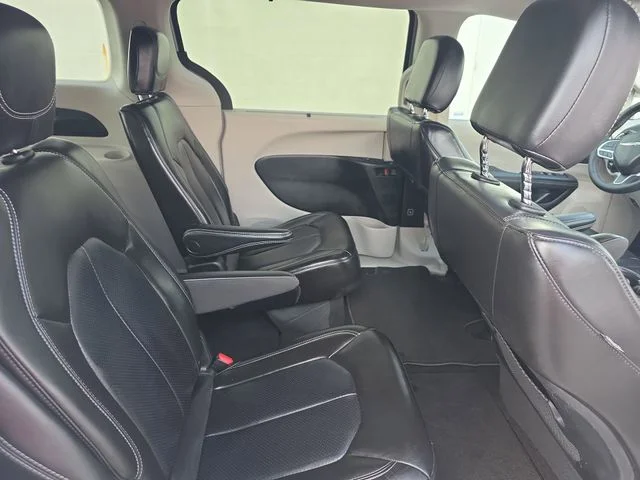Used 2023 Silver Chrysler Touring L image 12