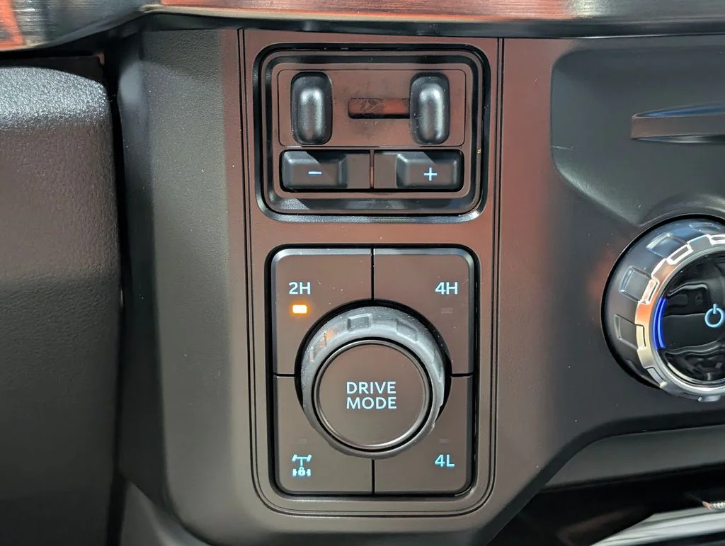 New 2026 Oxford White Ford F-250® Lariat® image 8