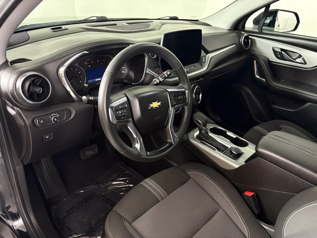 Used 2025 Black Chevrolet LT image 15