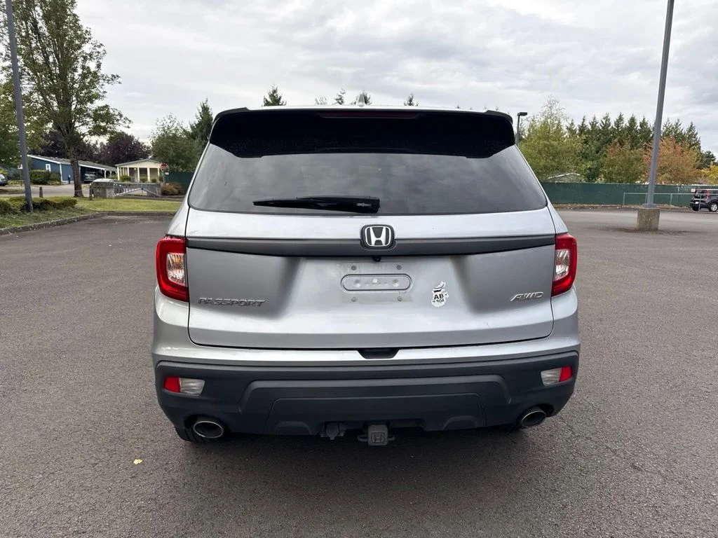Used 2019 Lunar Silver Metallic Honda EX-L image 6