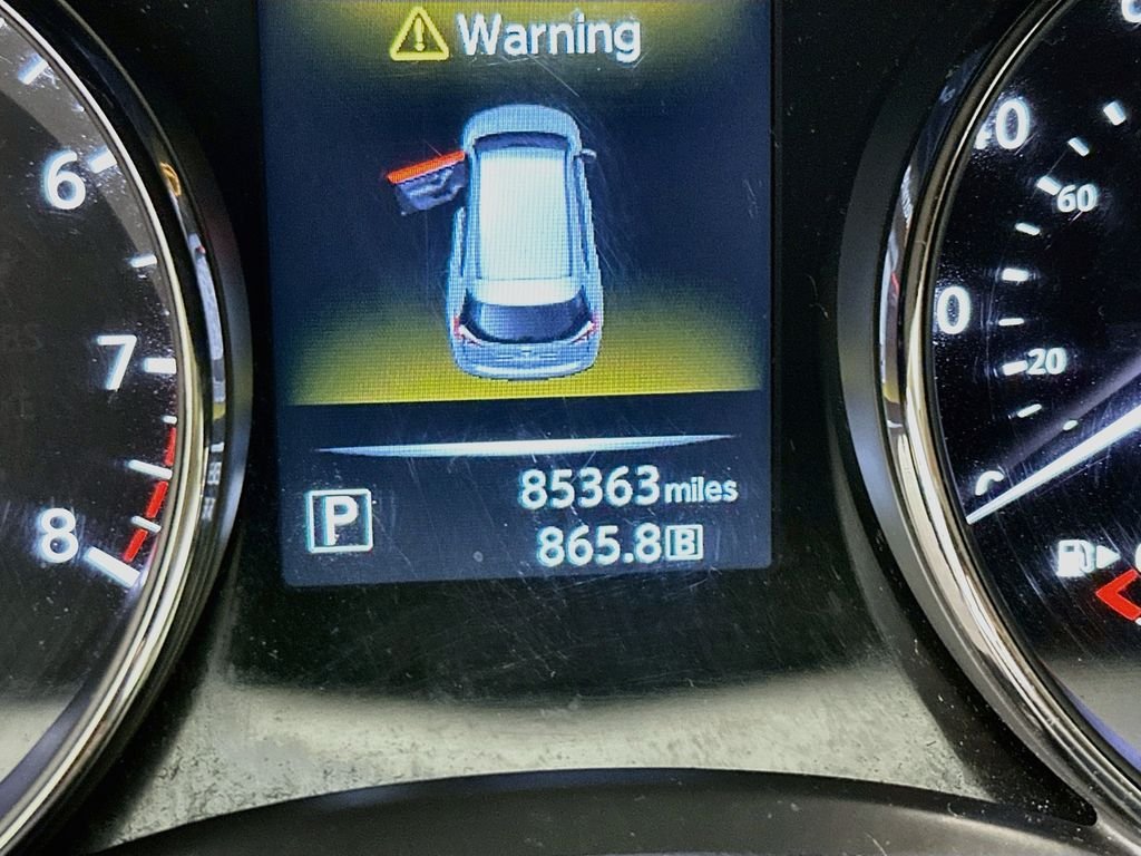 Used 2016 Magnetic Black Nissan SV image 13