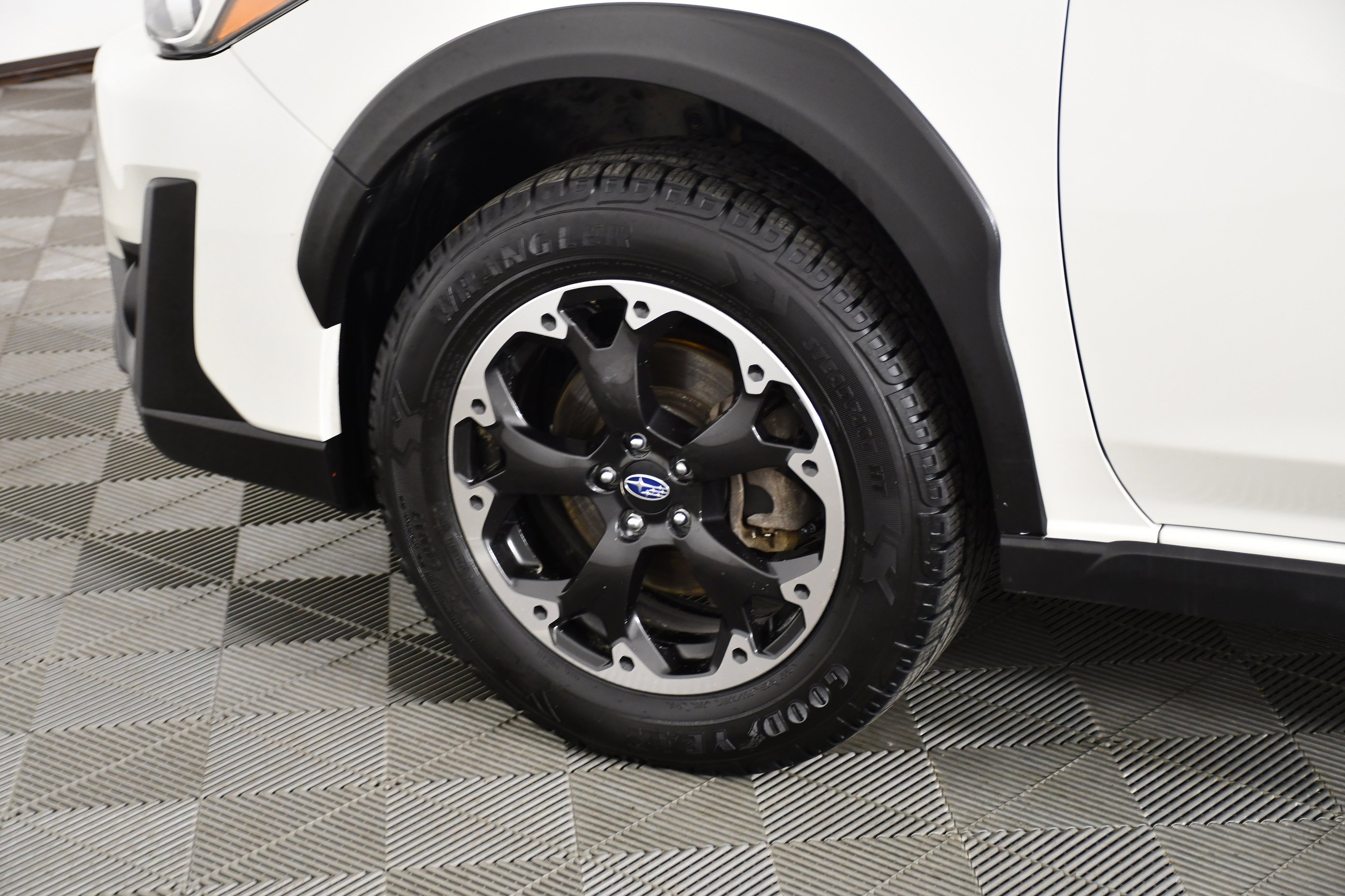 Used 2023 Crystal White Pearl Subaru Base image 52