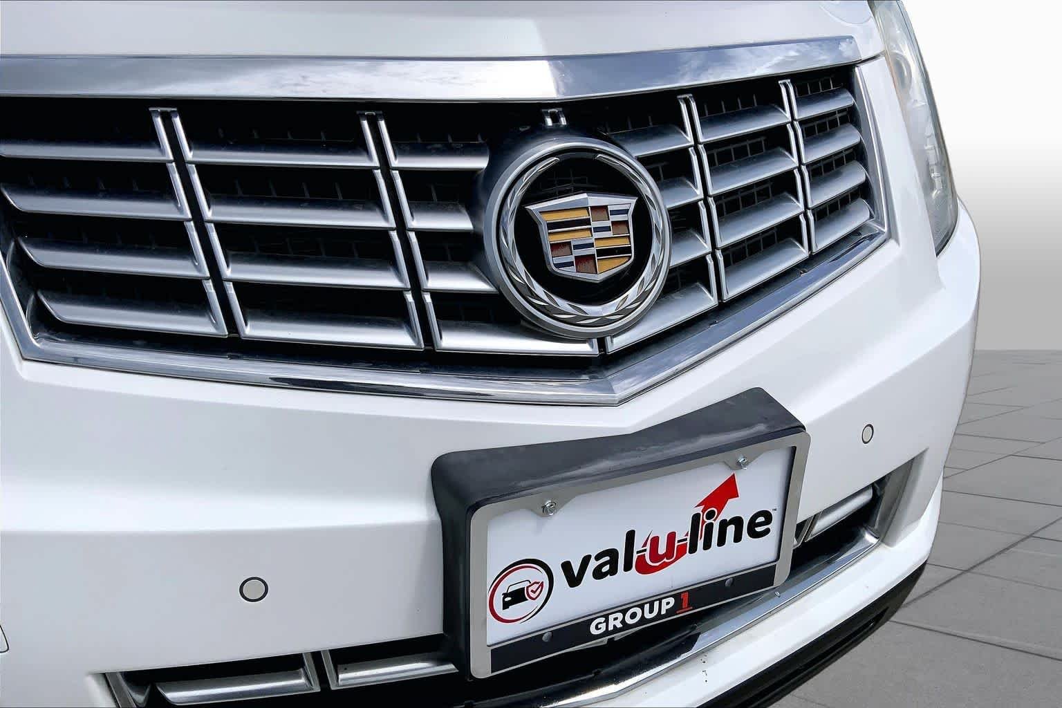 Used 2013 Platinum Ice Tricoat Cadillac Luxury Collection image 29