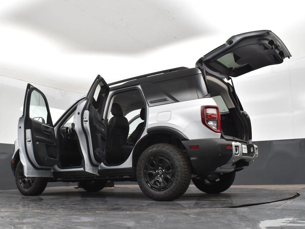 New 2026 Space White Metallic Ford Outer Banks® image 36