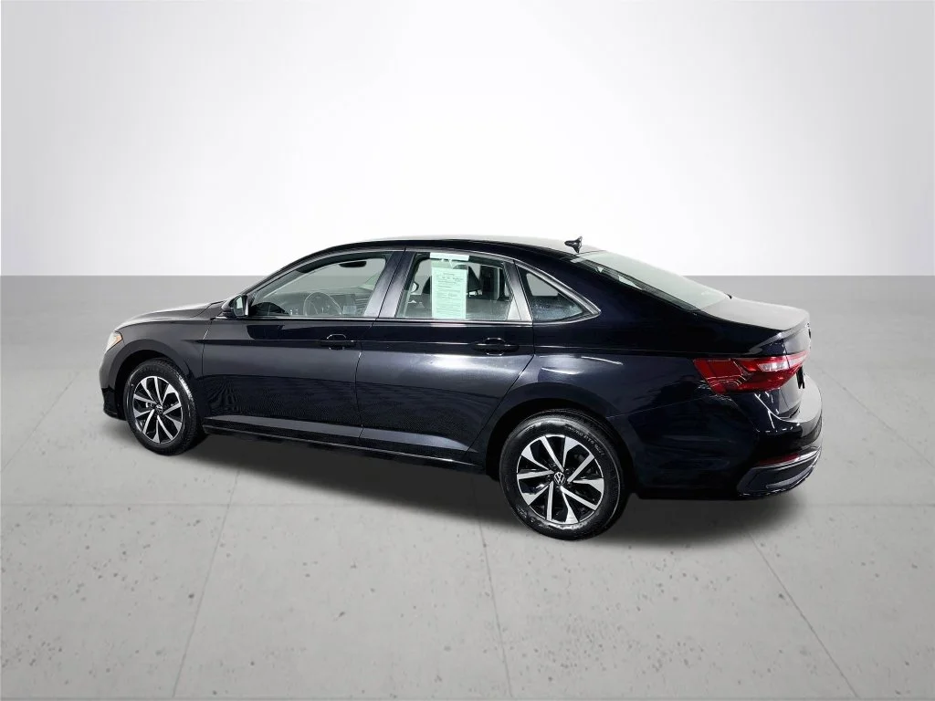 Used 2025 Gray Volkswagen 1.5T S image 8