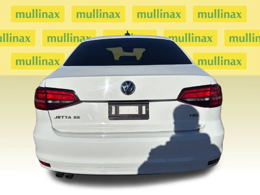 Used 2017 White Volkswagen 1.4T SE image 28