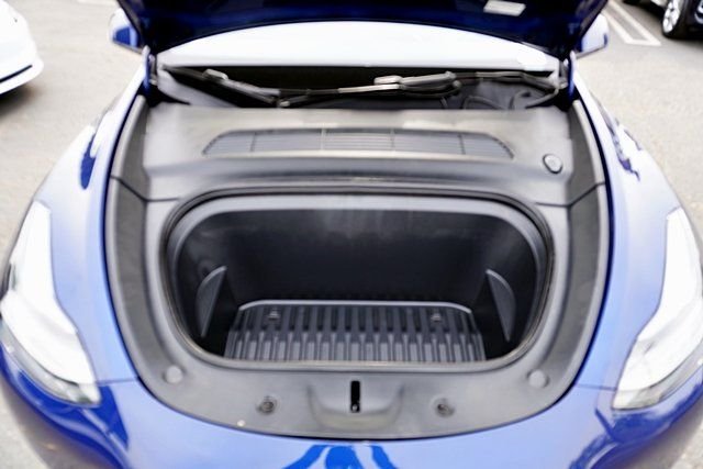 Used 2024  Tesla Long Range image 45