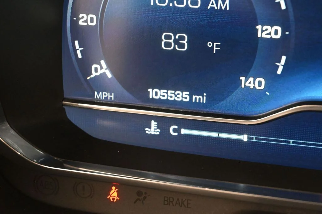 Used 2022 Iridescent Pearl Tricoat Chevrolet LT image 37