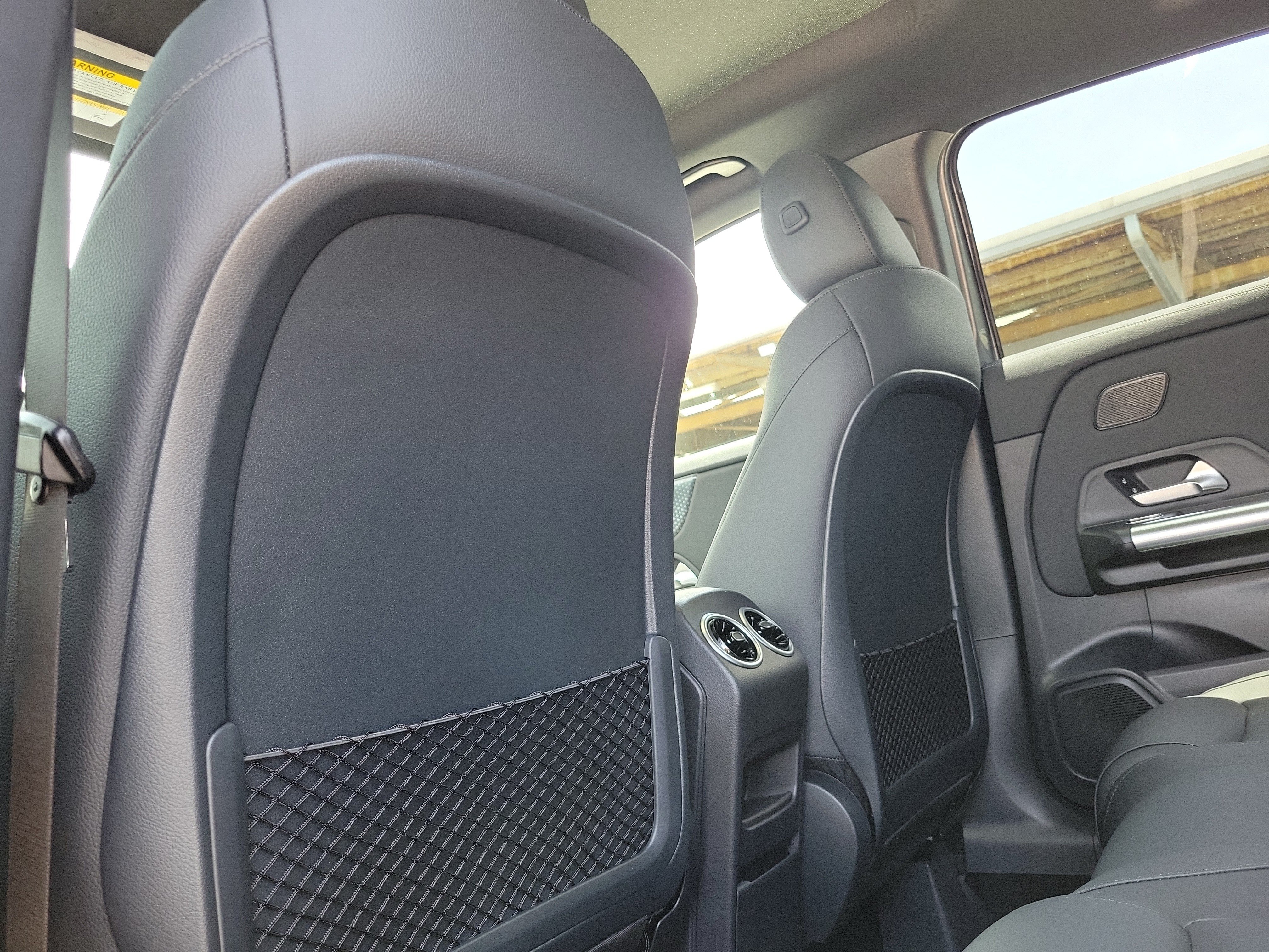 New 2026 Mountain Grey Metallic Mercedes-Benz GLA 250 image 43