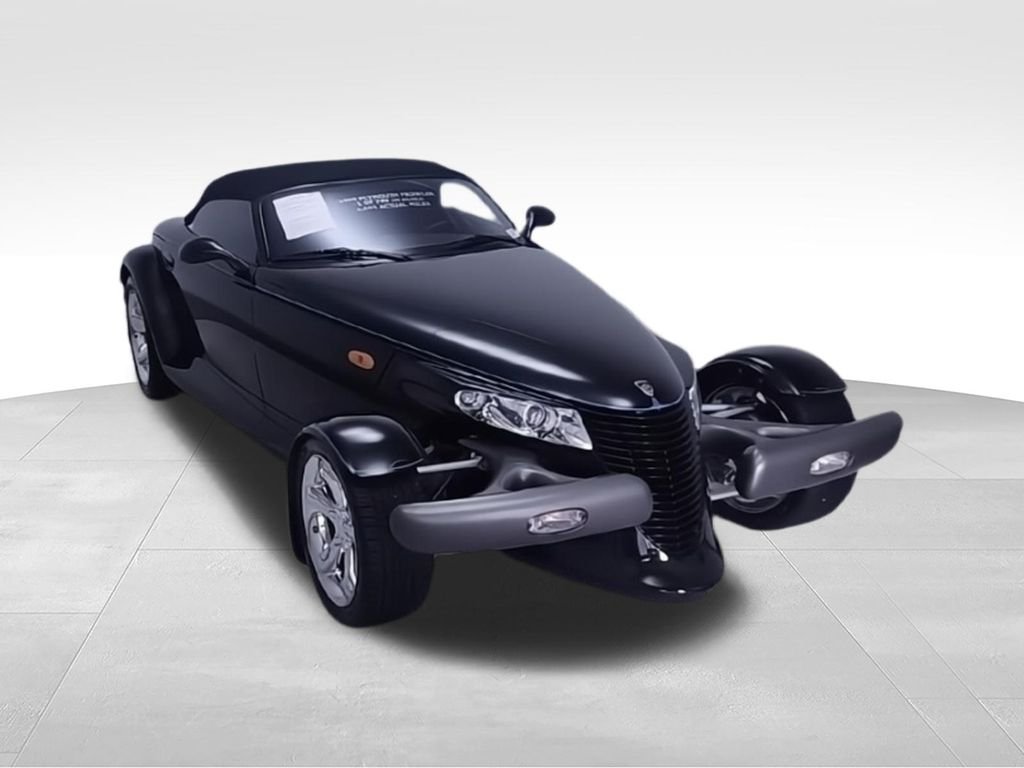 Used 1999  Plymouth Base image 4