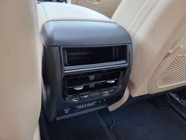 Certified Used 2024 Silver Jeep Limited image 7