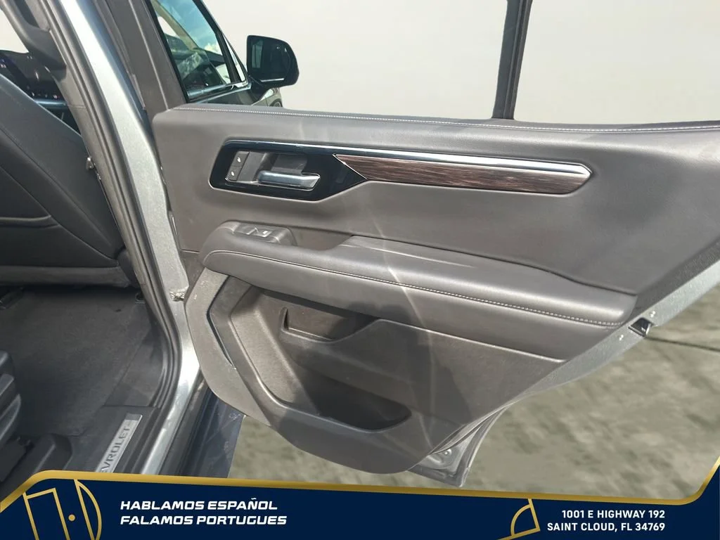 Used 2025 Sterling Gray Metallic Chevrolet LT image 28
