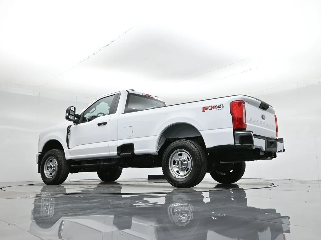 New 2026 Oxford White Ford XL image 45