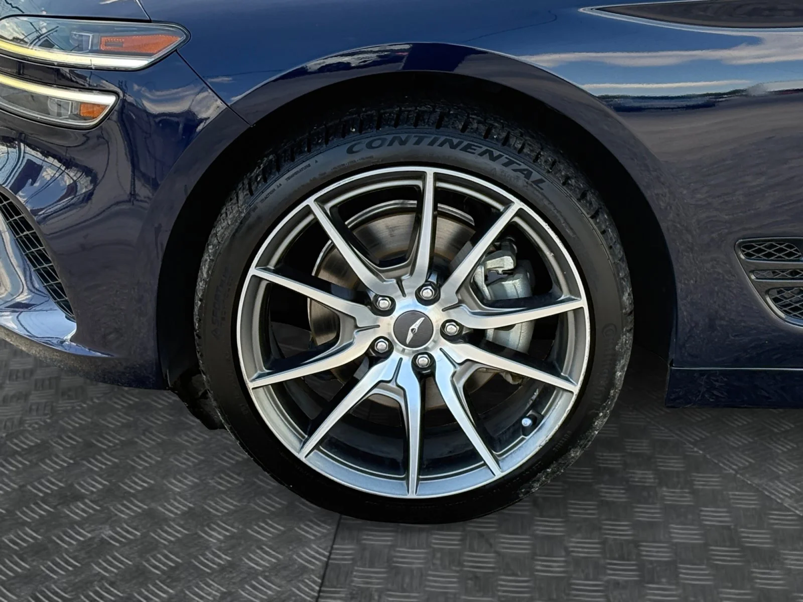 Used 2023 Blue Genesis 2.0T image 9