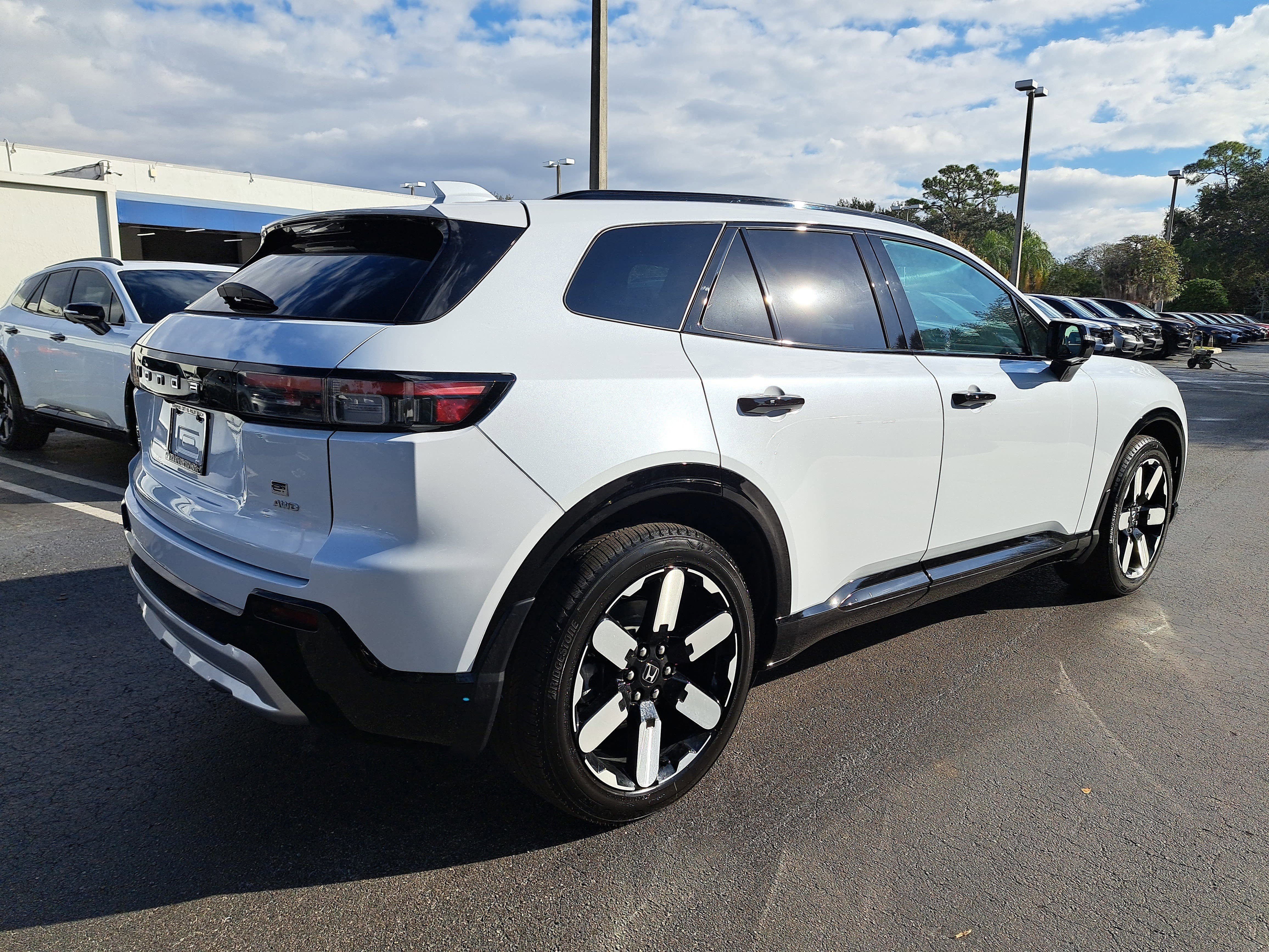 New 2026 Frostline White Pearl Honda Elite image 6