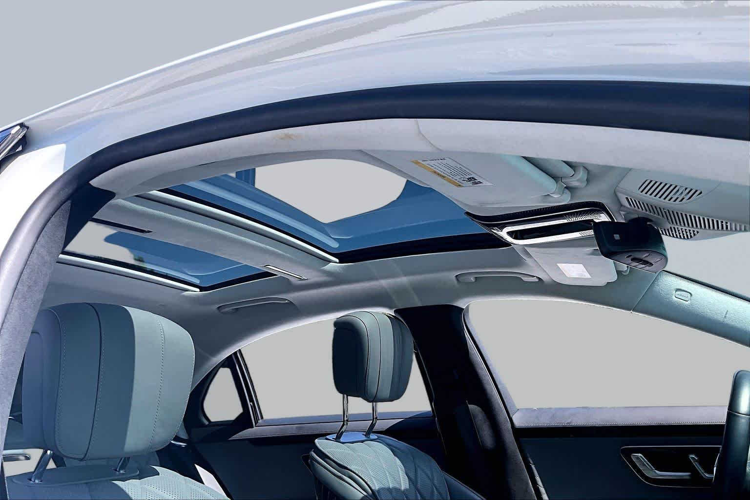 Used 2022 MANUFAKTUR Diamond White Mercedes-Benz S 500 image 14