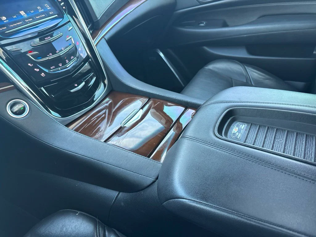 Used 2019 Gray Cadillac Premium Luxury image 23