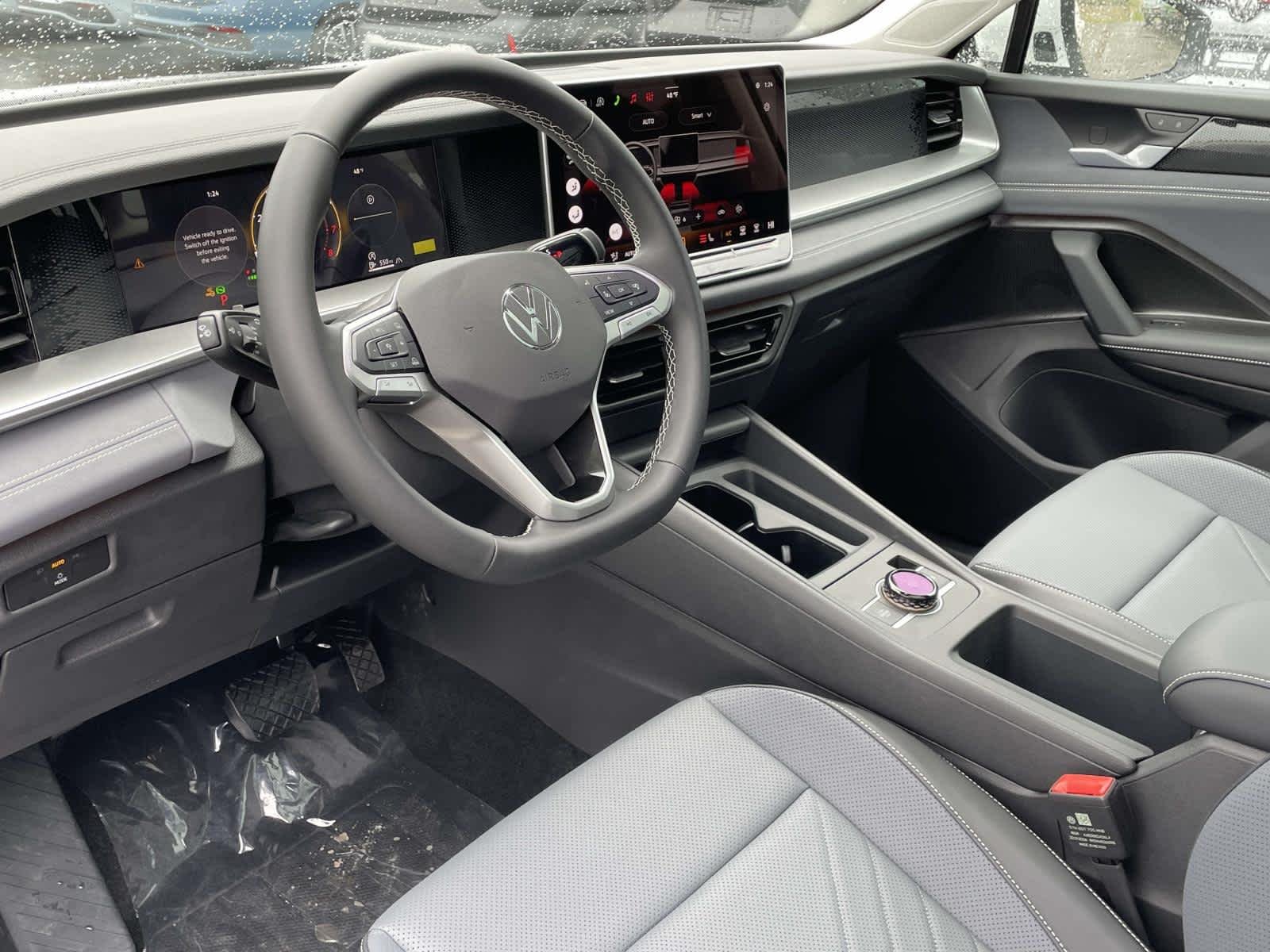 New 2026 Pure White Volkswagen SE image 12