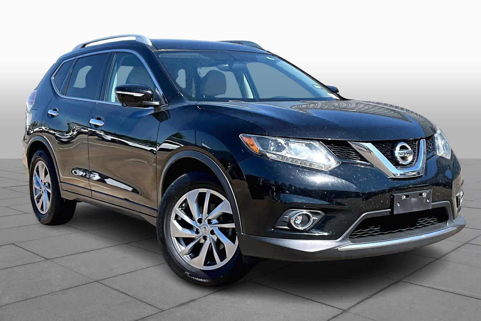 Used 2014 Nissan Rogue SL with VIN 5N1AT2MTXEC862459 for sale in Stafford, TX