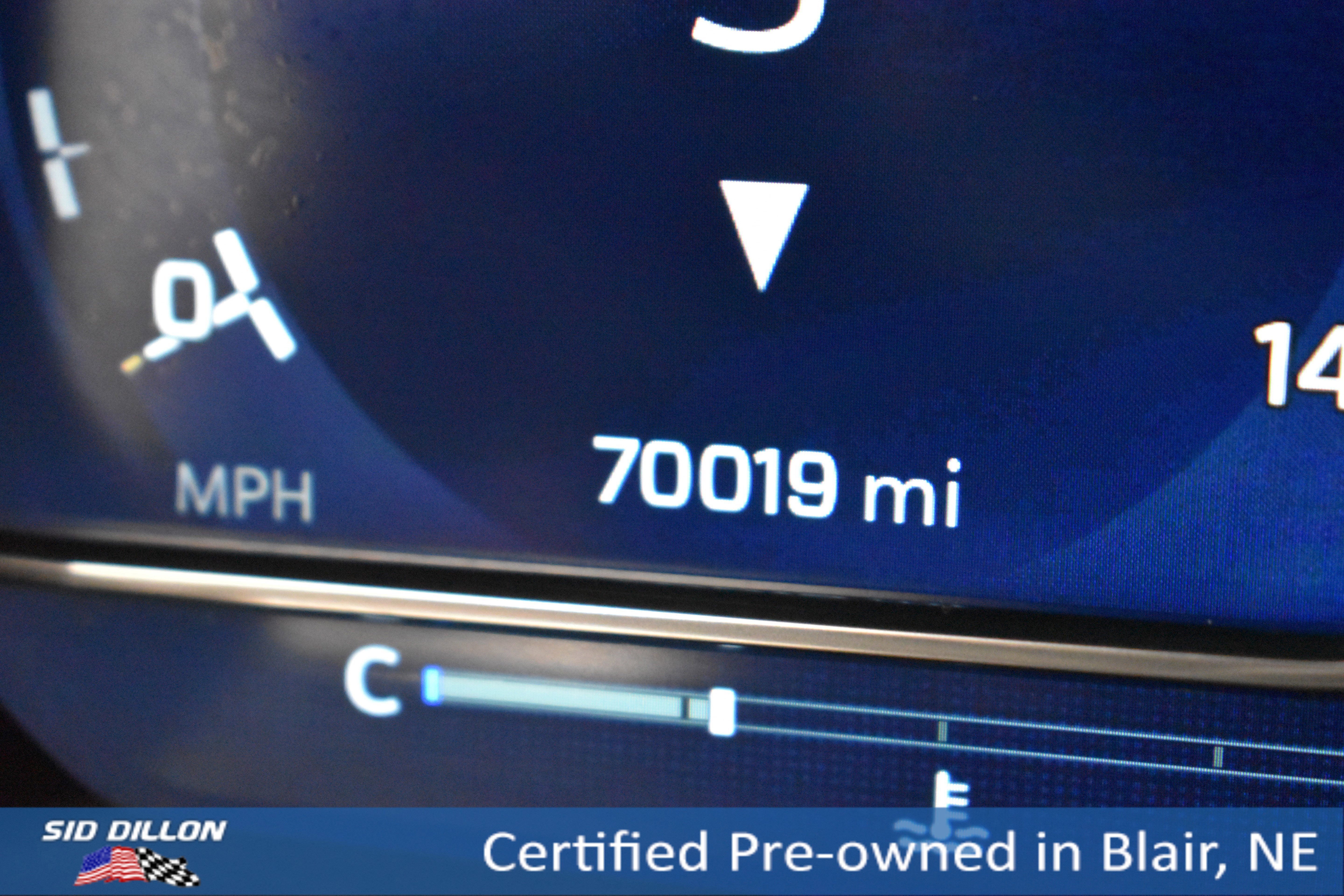 Used 2024 Summit White Chevrolet LT image 14