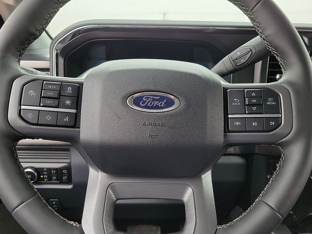New 2026 Star White Metallic Tri-Coat Ford F-250® Lariat® image 24